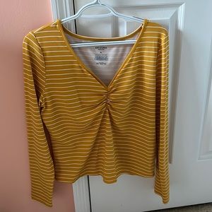 Arizona Jean Company yellow & white striped long sleeve T-shirt